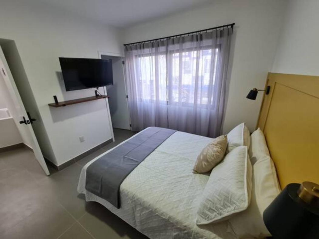 Urban Justo Sierra Aparthotel กัวดาลาฮารา ภายนอก รูปภาพ